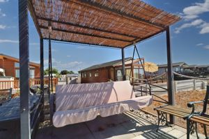 Riverside Flag Hill - click for photo gallery